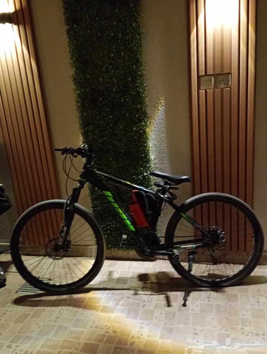 دراجه هوائيه مقاس 26 مع جنزير وشنطه والسعر على السوم64498173232129110