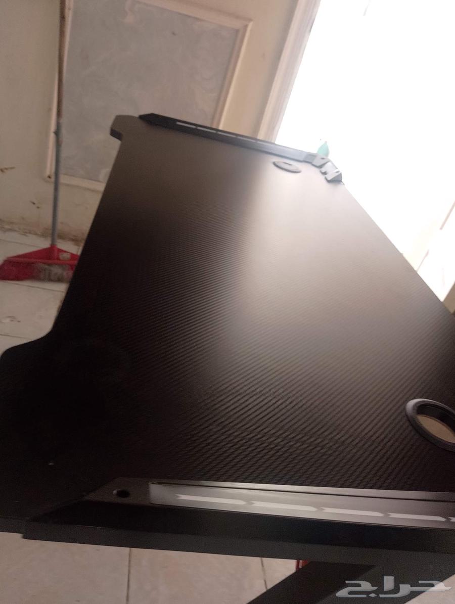 Gym table used for less than a year, contact via WhatsApp64499187615874110