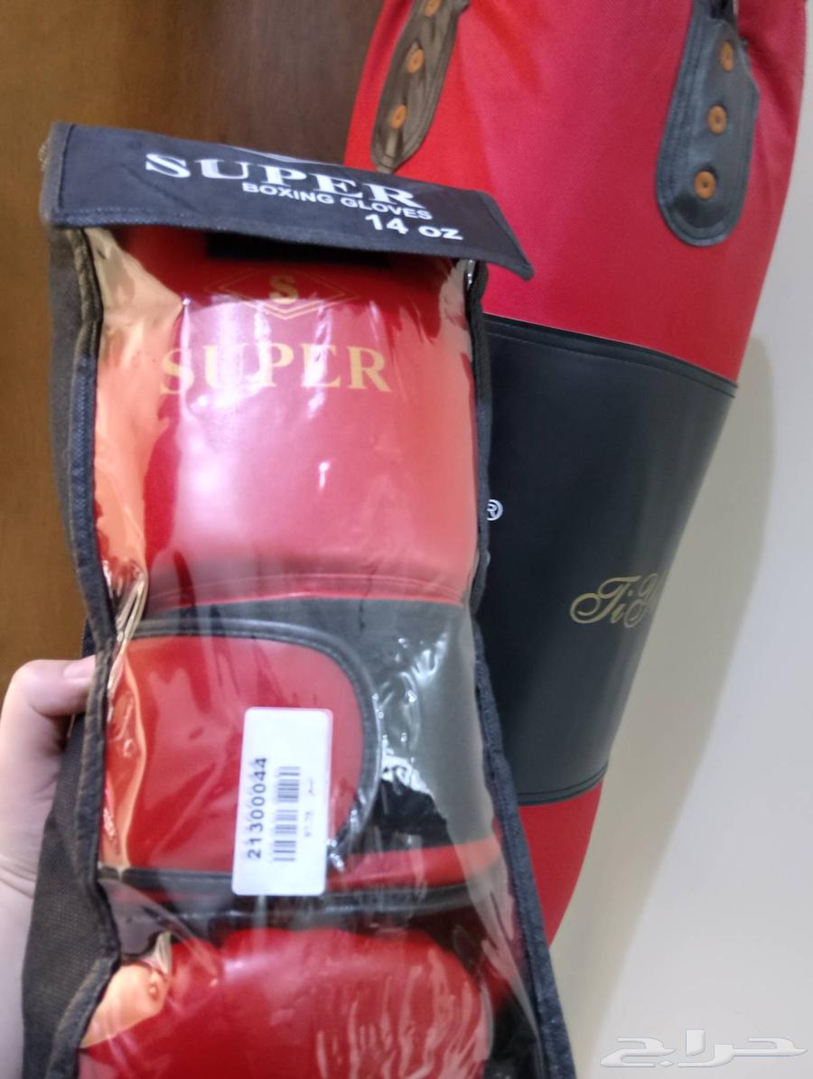 Semi-new punching bag with minimal use64498467041026111