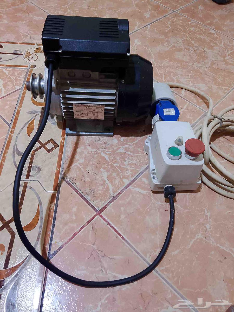 محرك كهربائى 1.5 hp ايطالى مع توصيلات التحكم 60hz64501802607489114