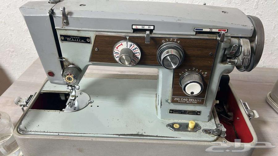 مكينة خياطه ماركة zig zag مستعمله64497096250242110