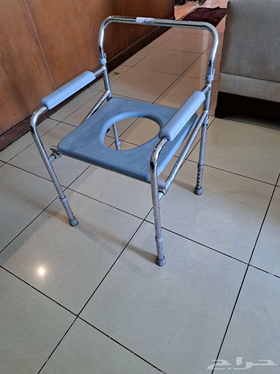 كرسي حمام لذوي الهمم- استخدام 8 شهور و نضيف64495172985985110