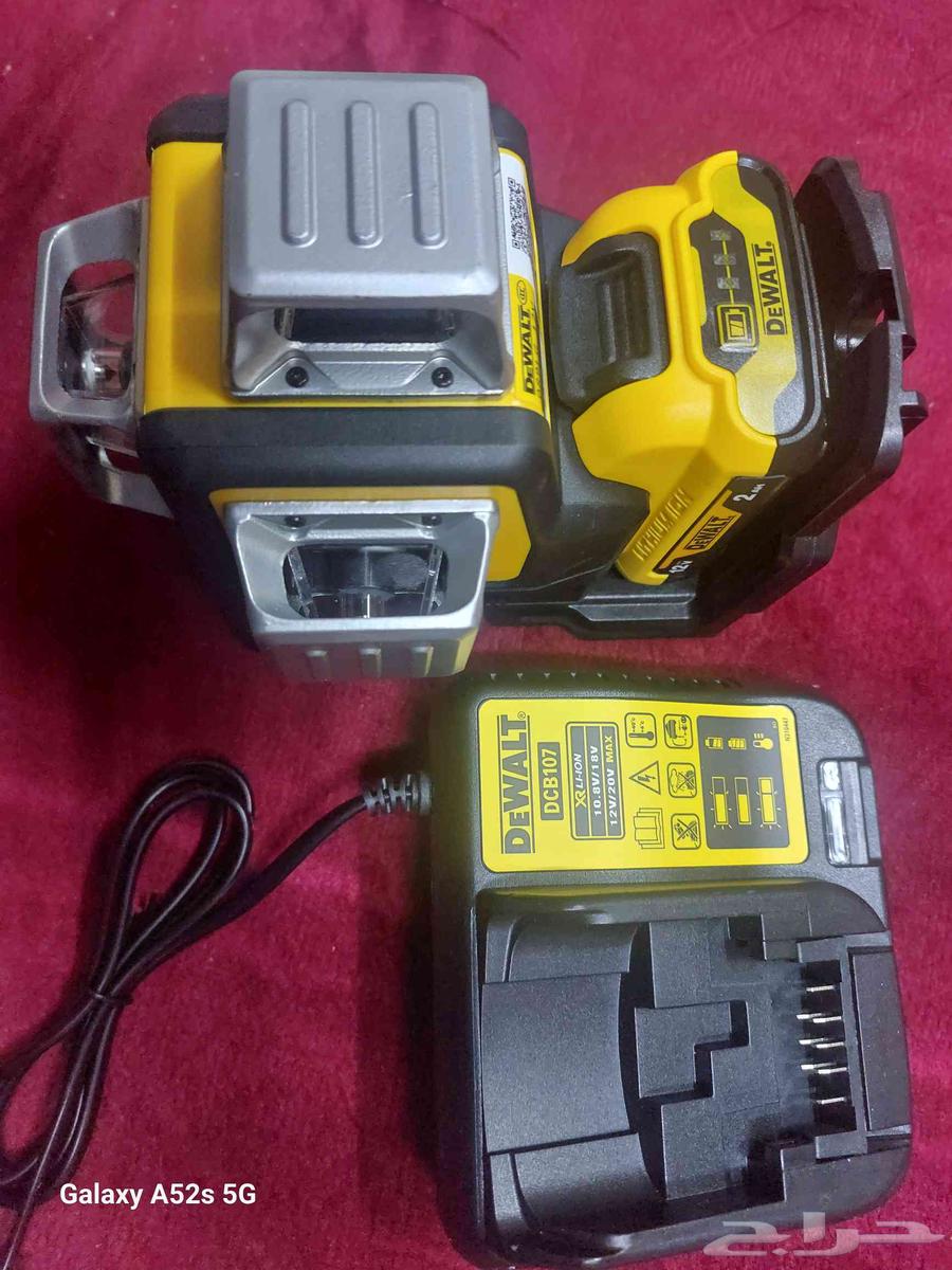 ميزان ليزر بوش وديوالت 12 خط64496806310529114