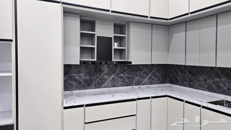 معرض ألمنيوم معا ورشه للبيع أوالتقبيل64500644089601110