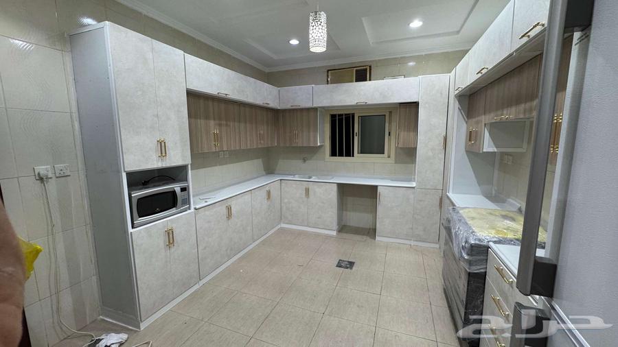 Fully equipped 3-story and 2-story kitchen, customizable according to requirements64619742226562111