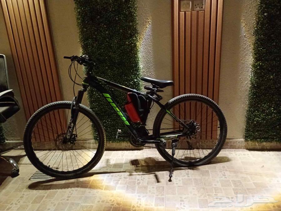 دراجه هوائيه مقاس 26 مع جنزير وشنطه والسعر على السوم64498173232129111