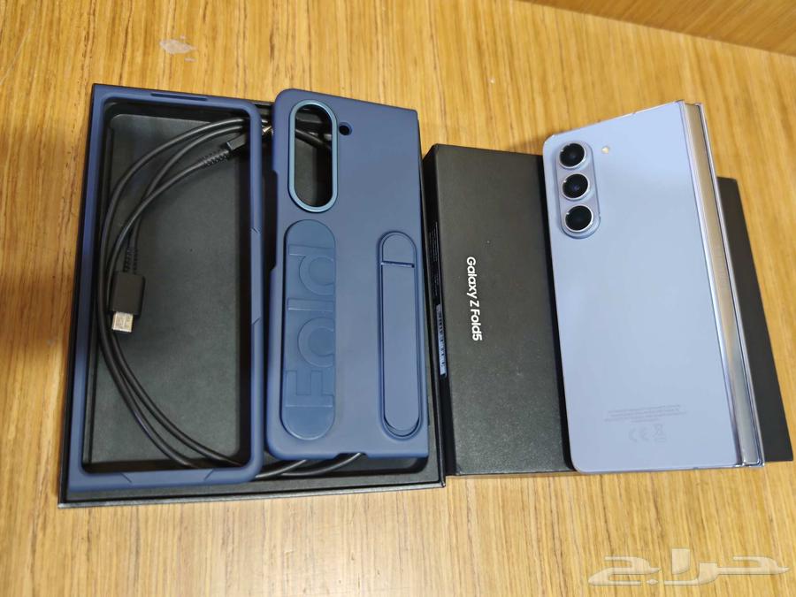 Samsung Fold 5 in new condition 512 RAM 1264497290134529114