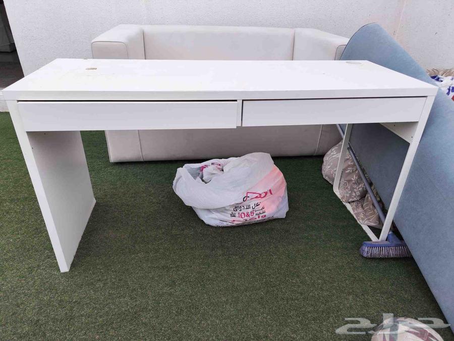 Desktop computer table64498285004546113