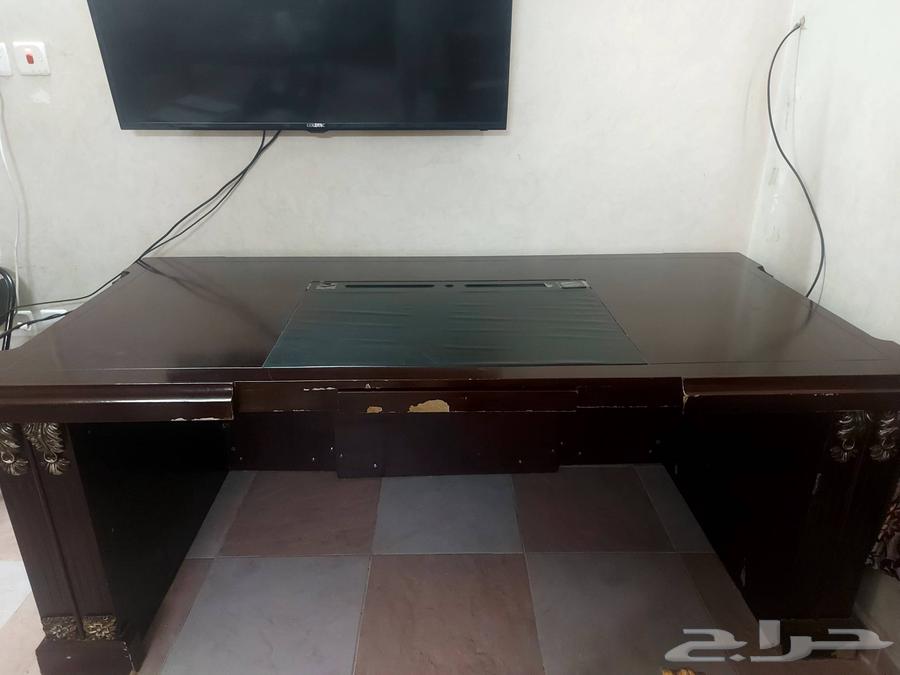 Desk64497413504641110