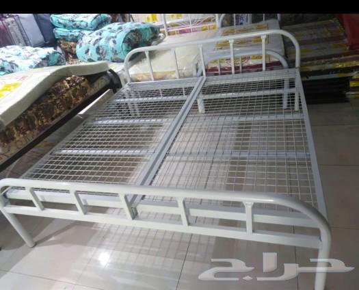 اسره خشب عليها عرض خاص وسعر مميز لطلب تواصل ع رقم الجوال64496681822083114