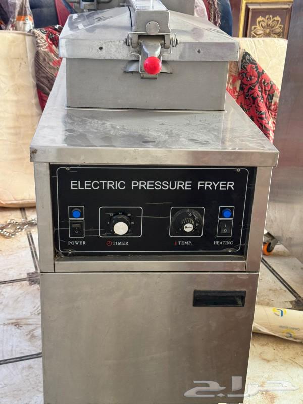 اغراض تصفيه مطعم بحاله جيده جدا64497248875393112