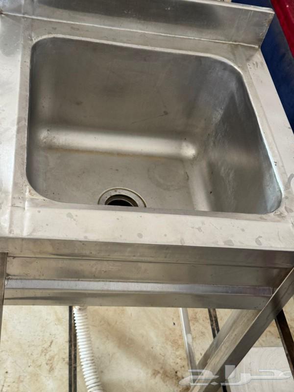 اغراض تصفيه مطعم بحاله جيده جدا64497248875393110