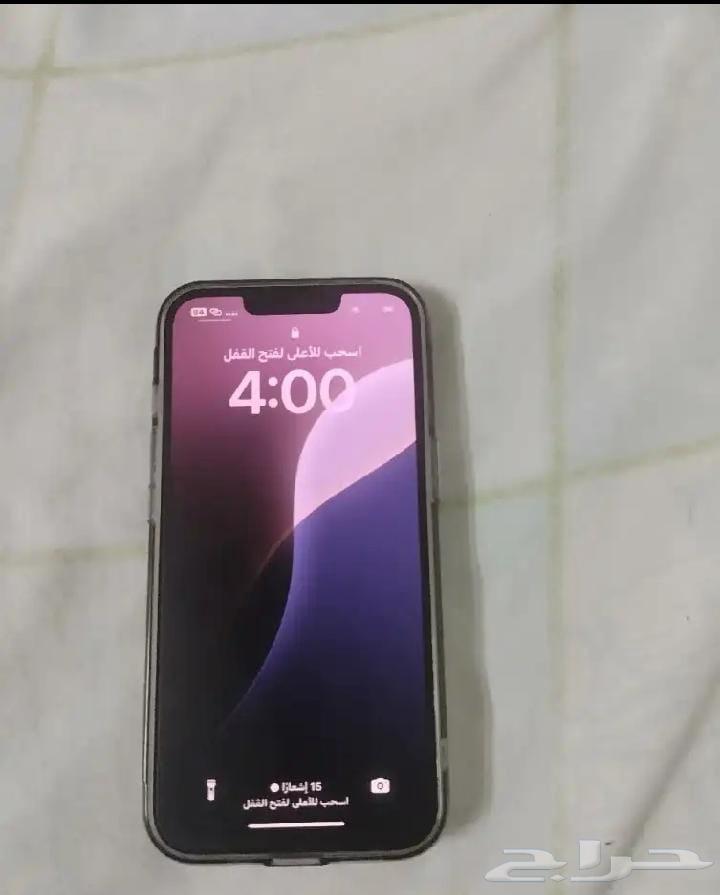 iPhone 13 used like new64499577704451112