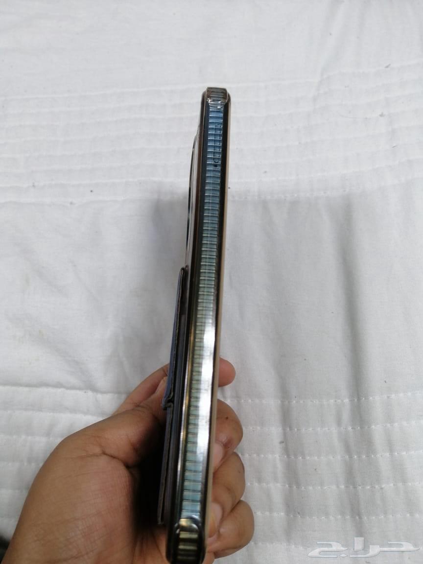 في الدمام 700 ريال فيه شمخ بسيط64499898141442111