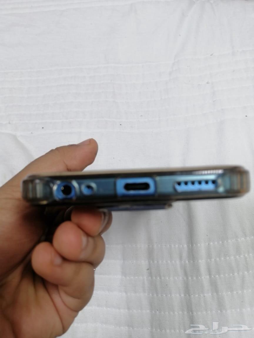 في الدمام 700 ريال فيه شمخ بسيط64499898141442113