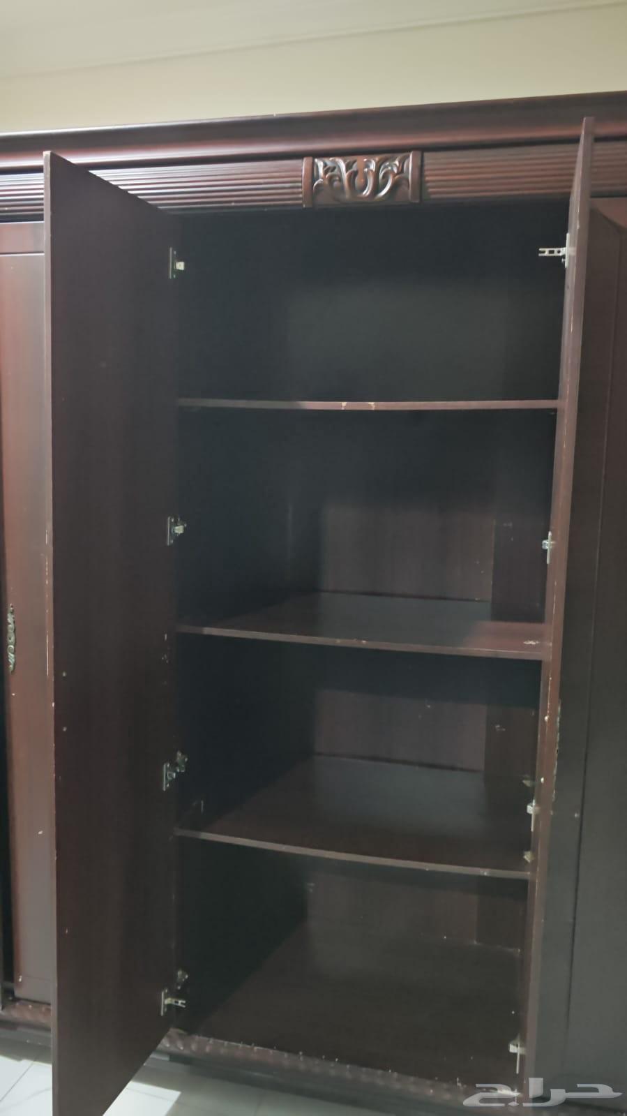 اثاث للبيع المستعجل بغرض السفر غرفة نوم كامله بحاله ممتازه64495789566209110