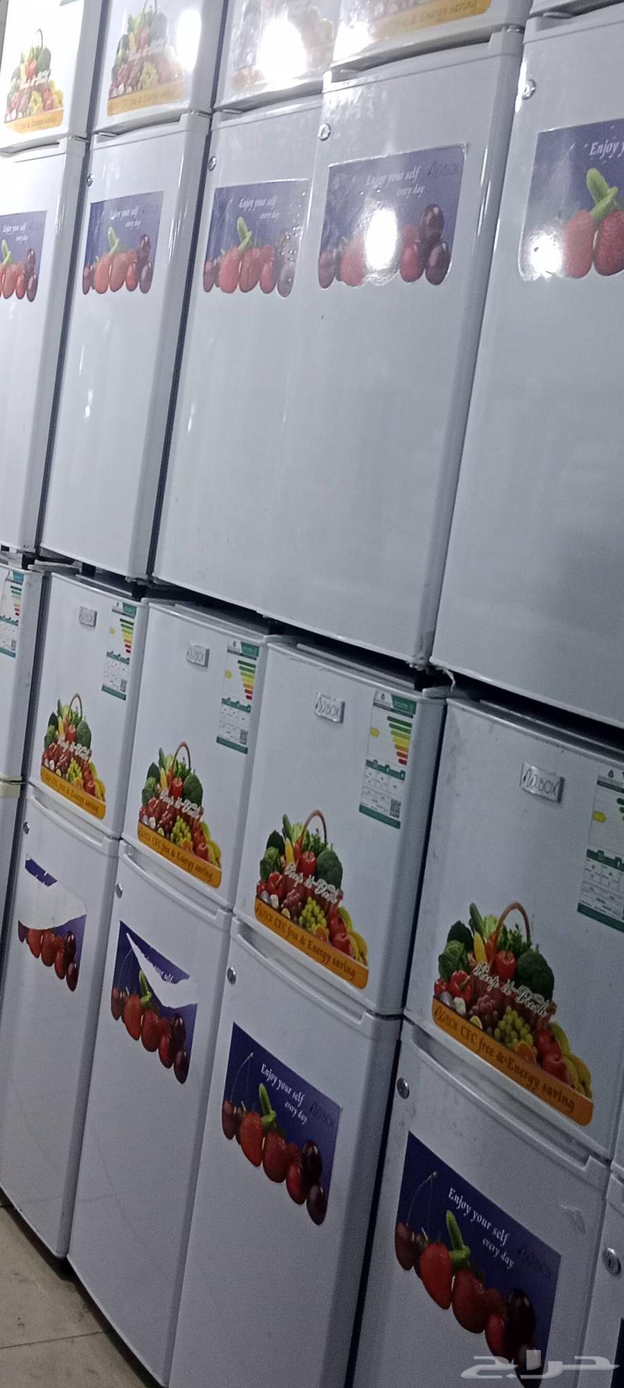 ثلاجات دبليوبكس بابين شبه جديد 5قدم للبيع64502214304130110