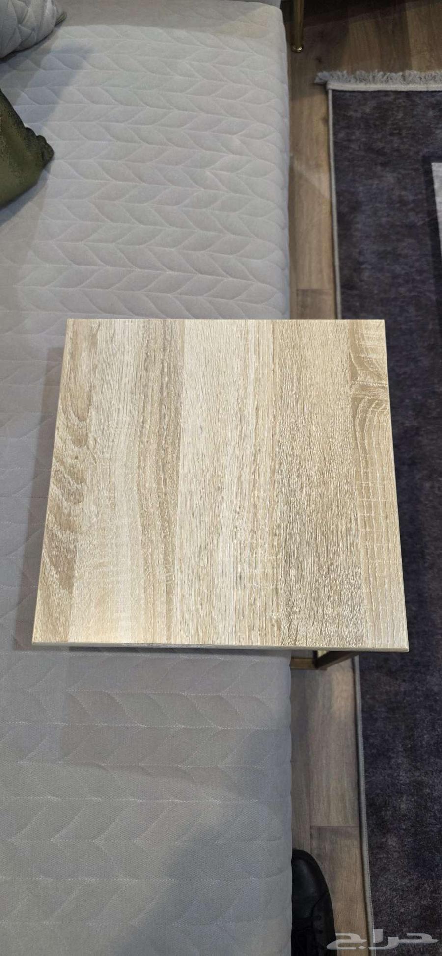 Three pieces (bed, center table, screen table) for 400 negotiable64500477169411114