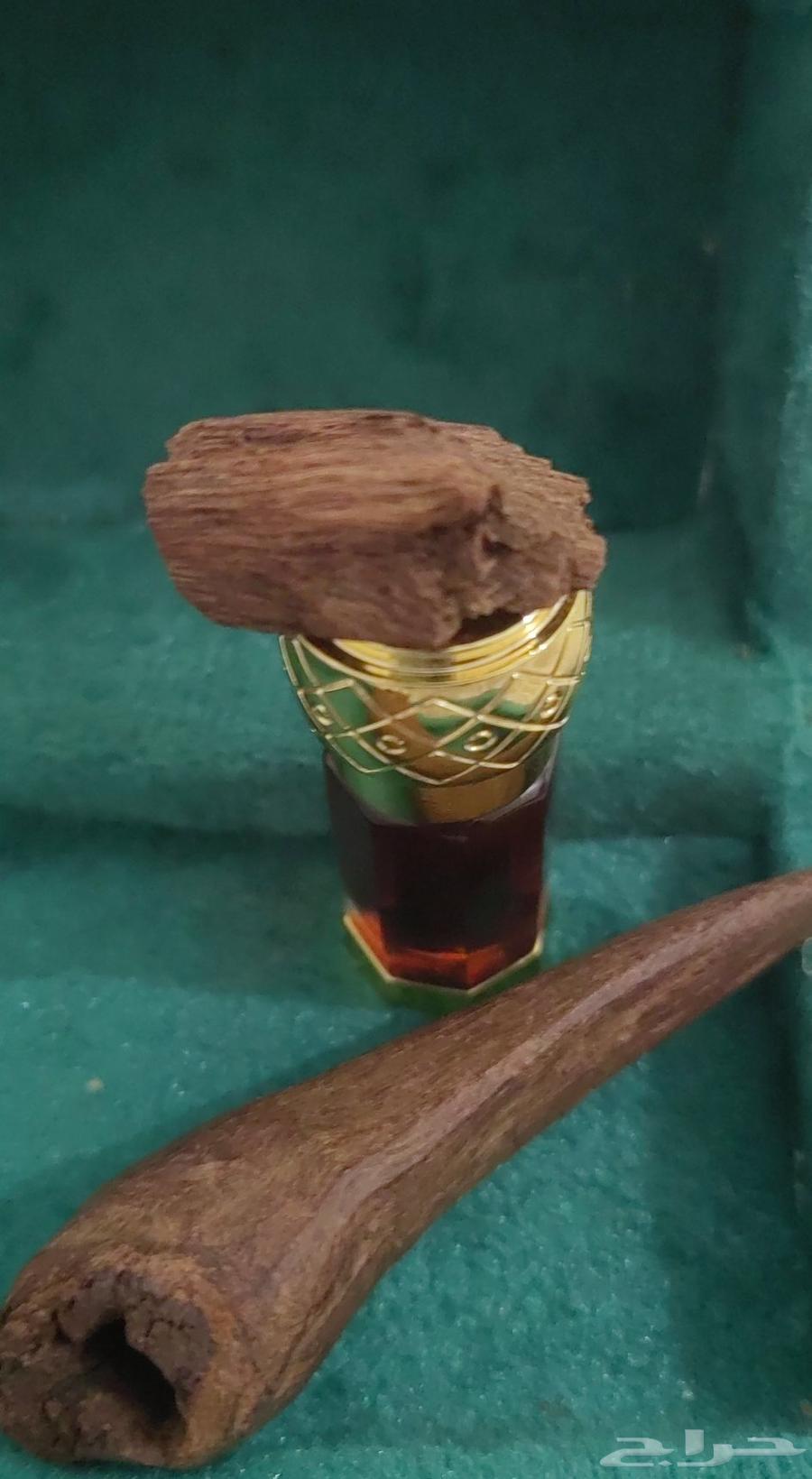 دهن عود لاوسي قابوسي معتق 25 سنة64403728541570110