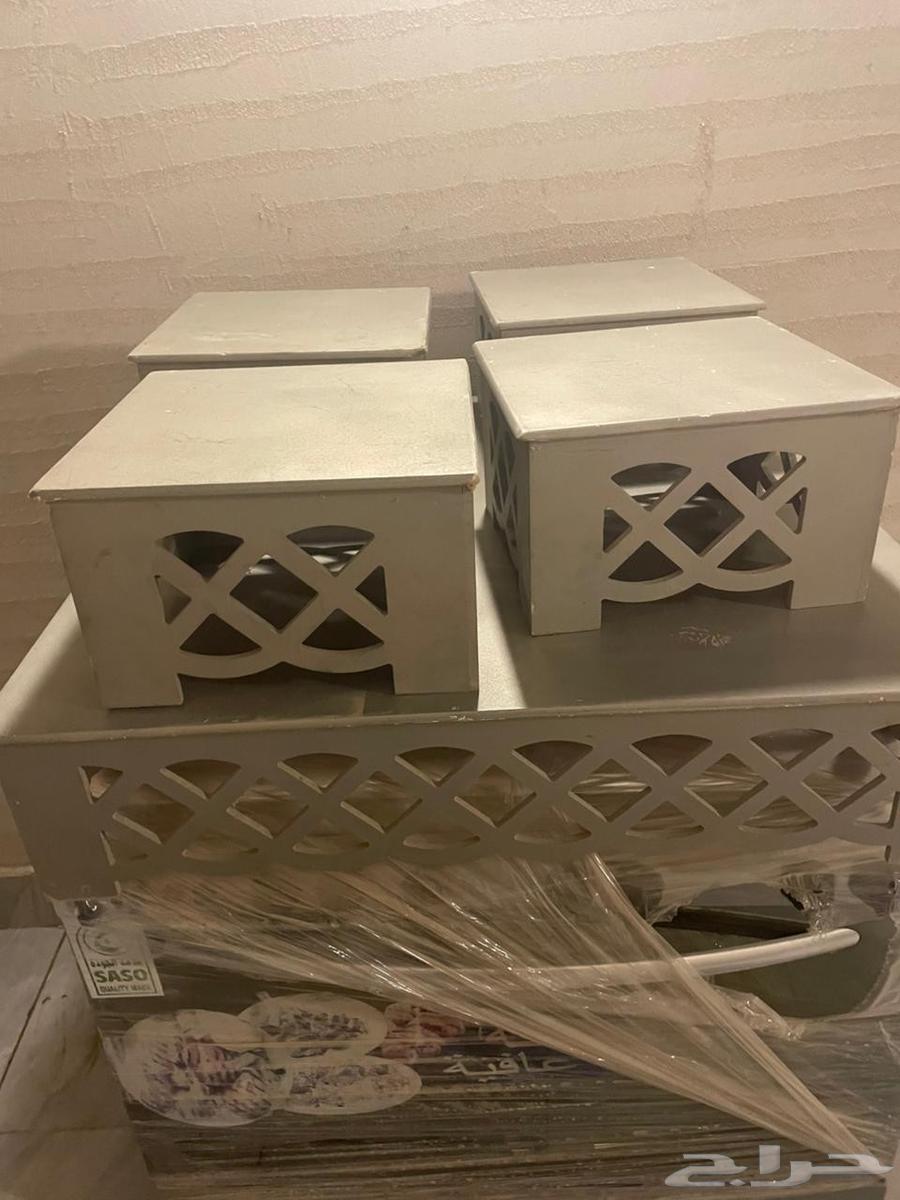 3 طاولات خدمه ممتازه وطاوله ارضيه مع اربع خدمه لجلسه ارض64497331263235111