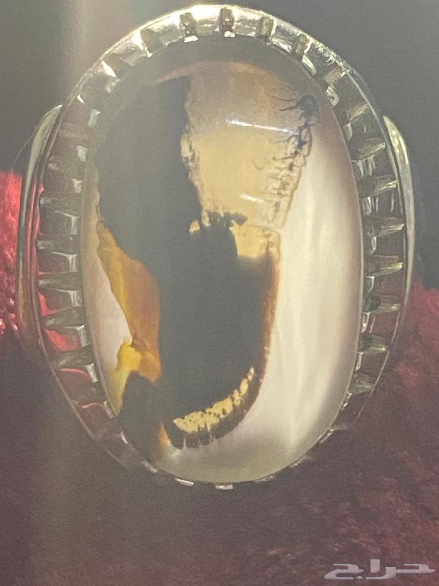 Agate Ring with Carved Image of Rare Artifacts64501409307265110