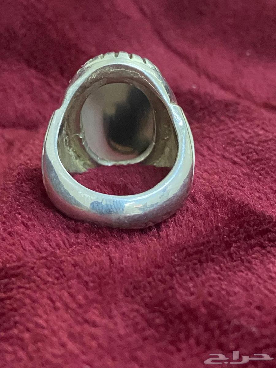 Agate Ring with Carved Image of Rare Artifacts64501409307265113