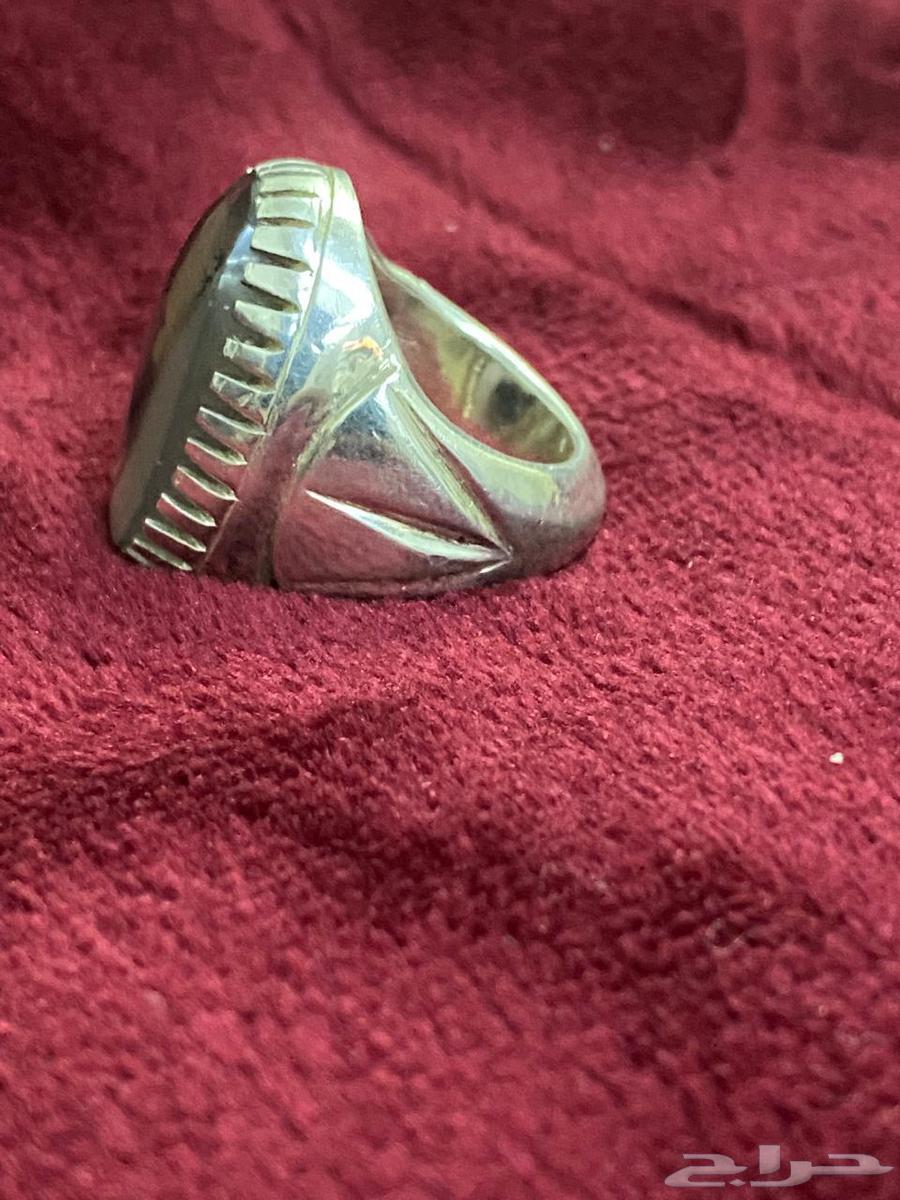 Agate Ring with Carved Image of Rare Artifacts64501409307265112