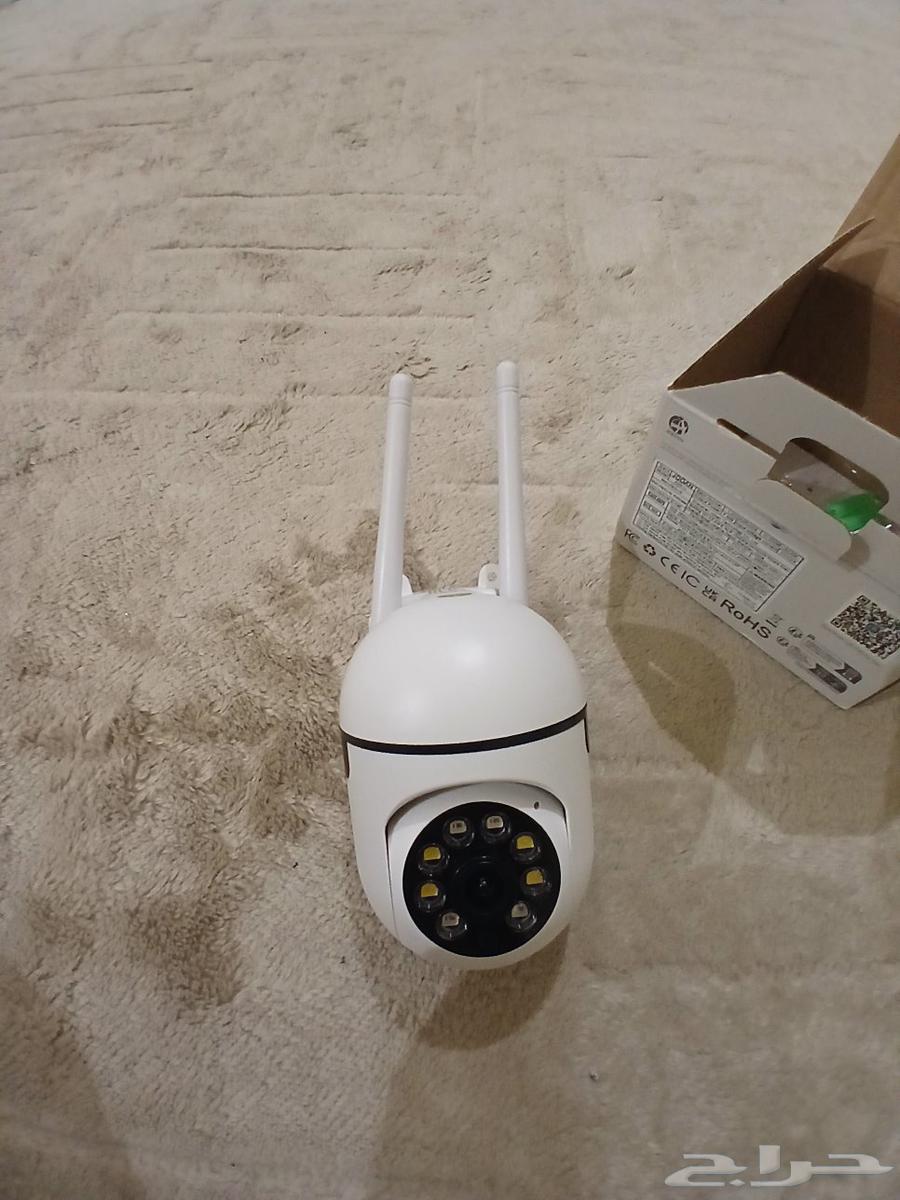 New unused TV signal receiver and a small camera64501952247554113