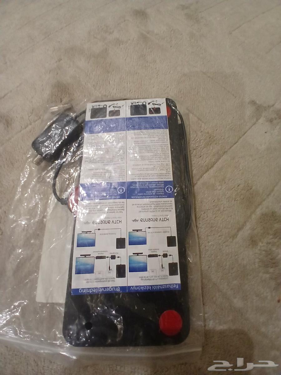 New unused TV signal receiver and a small camera64501952247554110