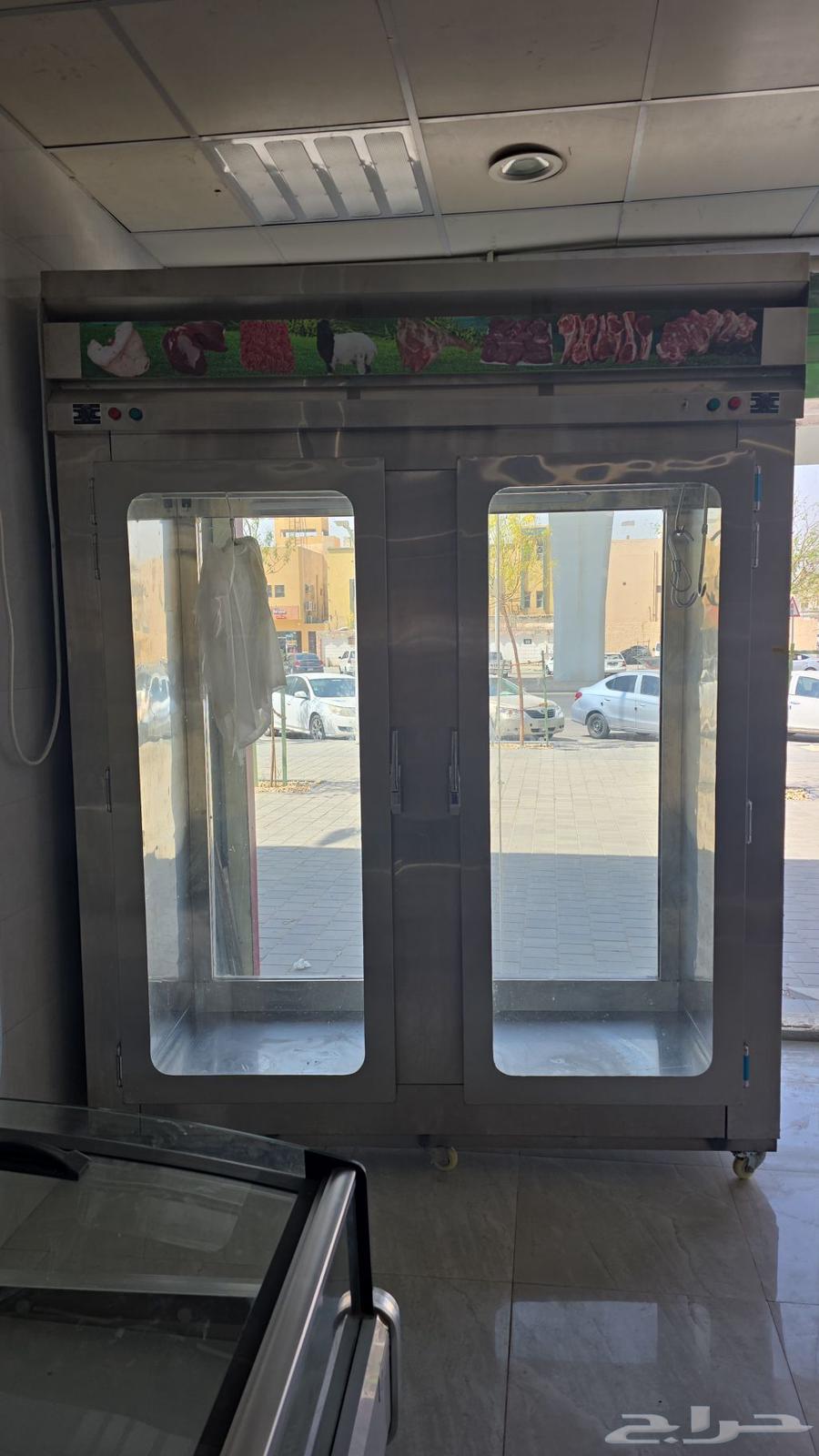 Meat display refrigerator64504476003202110