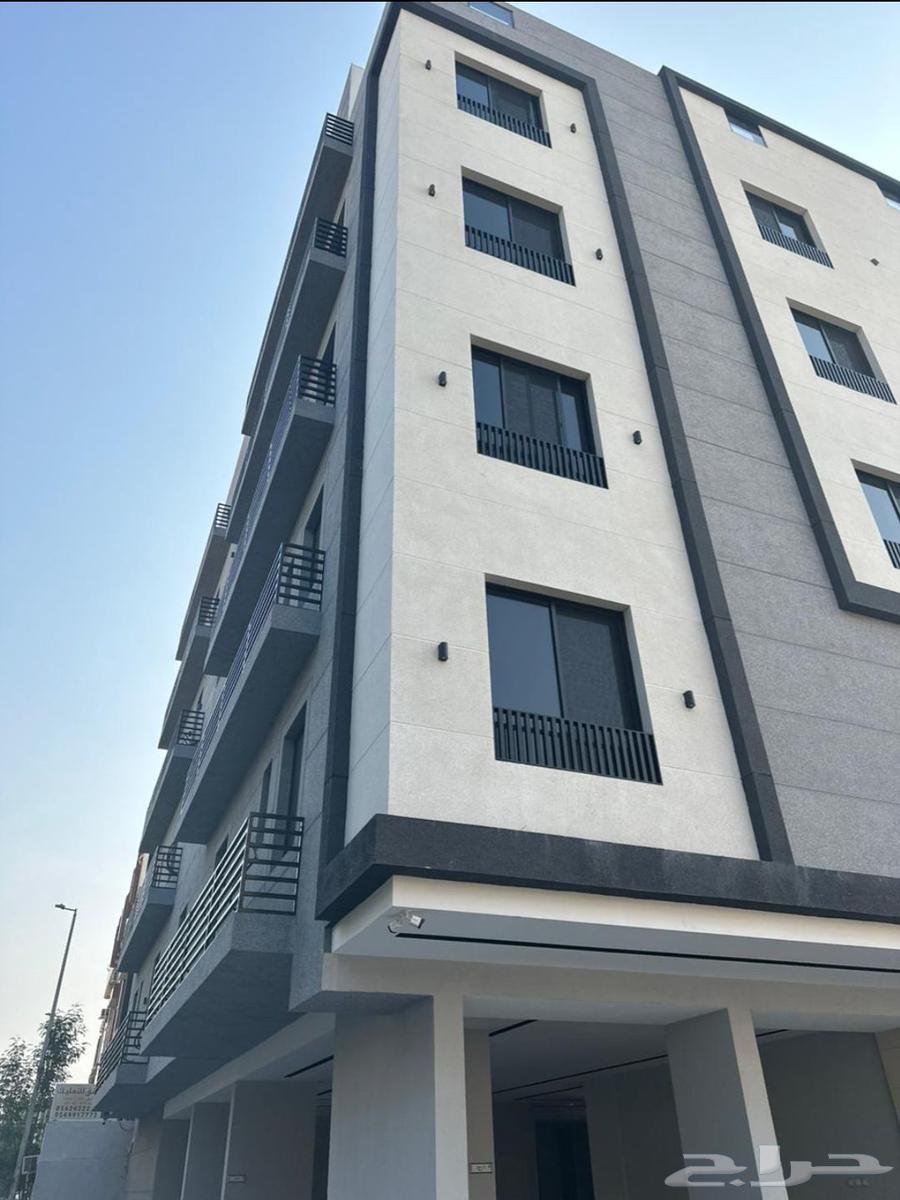 Graphite and marble cutting technician64407656588547110