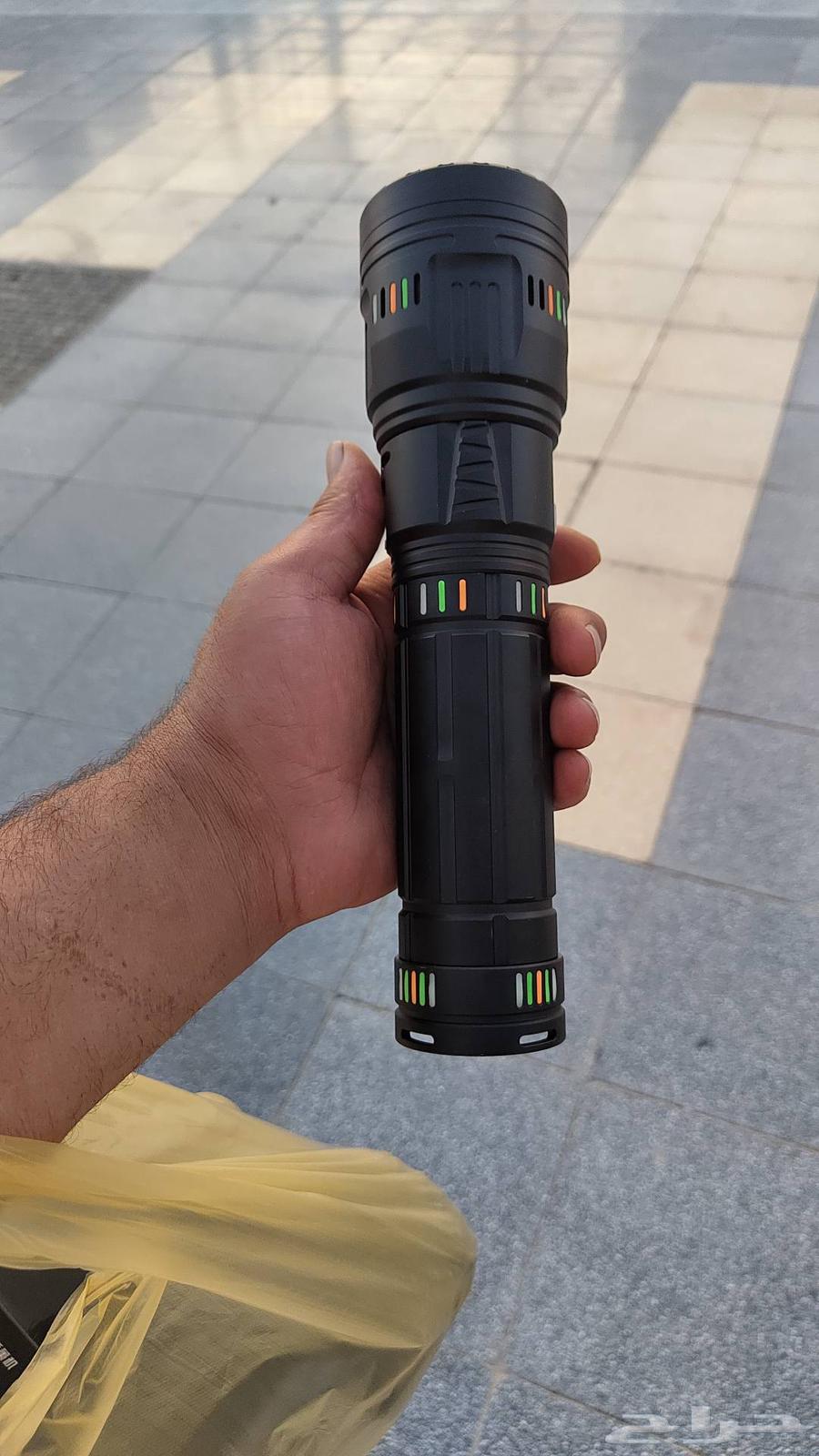 كشاف قوي لون ازرق64503912242307110