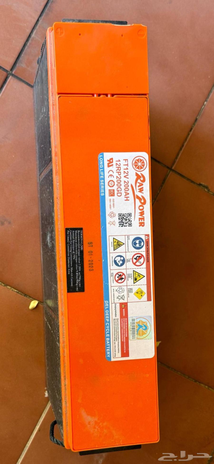 بطاريتين جل 200 امبير 12 فولت استخدام جدا بسيط اقل من شهر64506476950786110