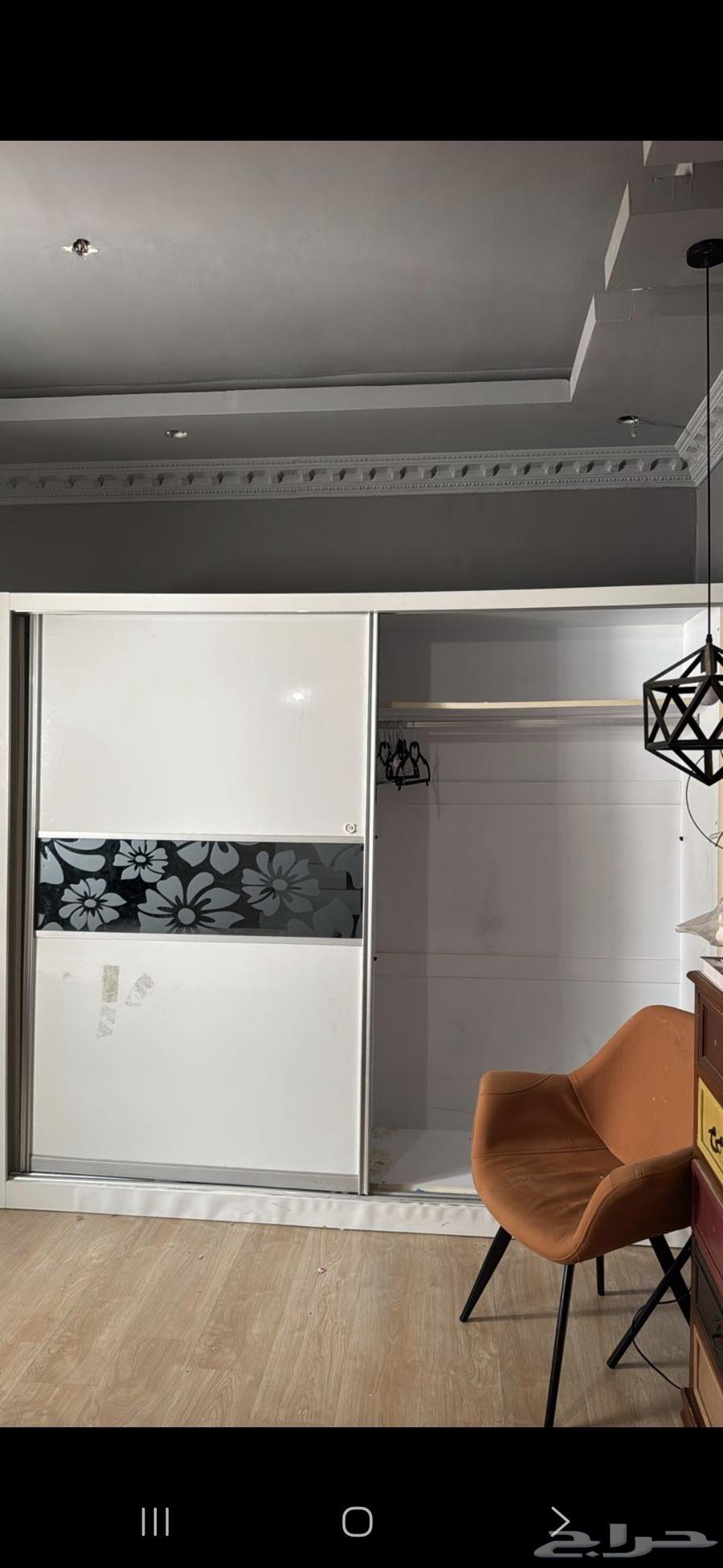 Closets and handles for sale64505847298947110