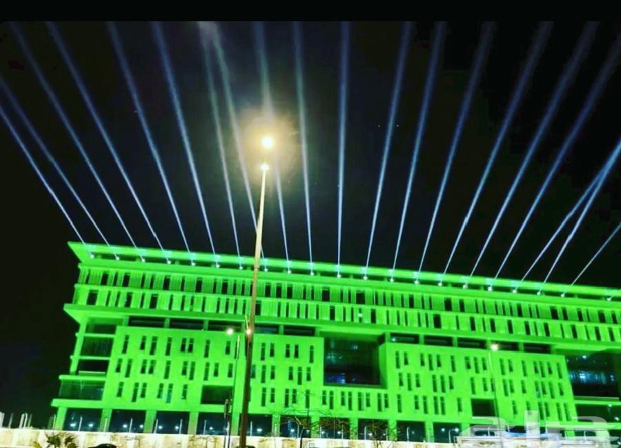 Decorative lighting of public places with National Day slogans and colors64148474982913113