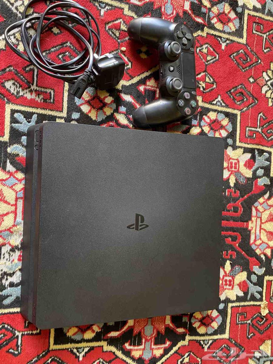Selling Sony PS4, slightly used, working with minor issues64509672868482110