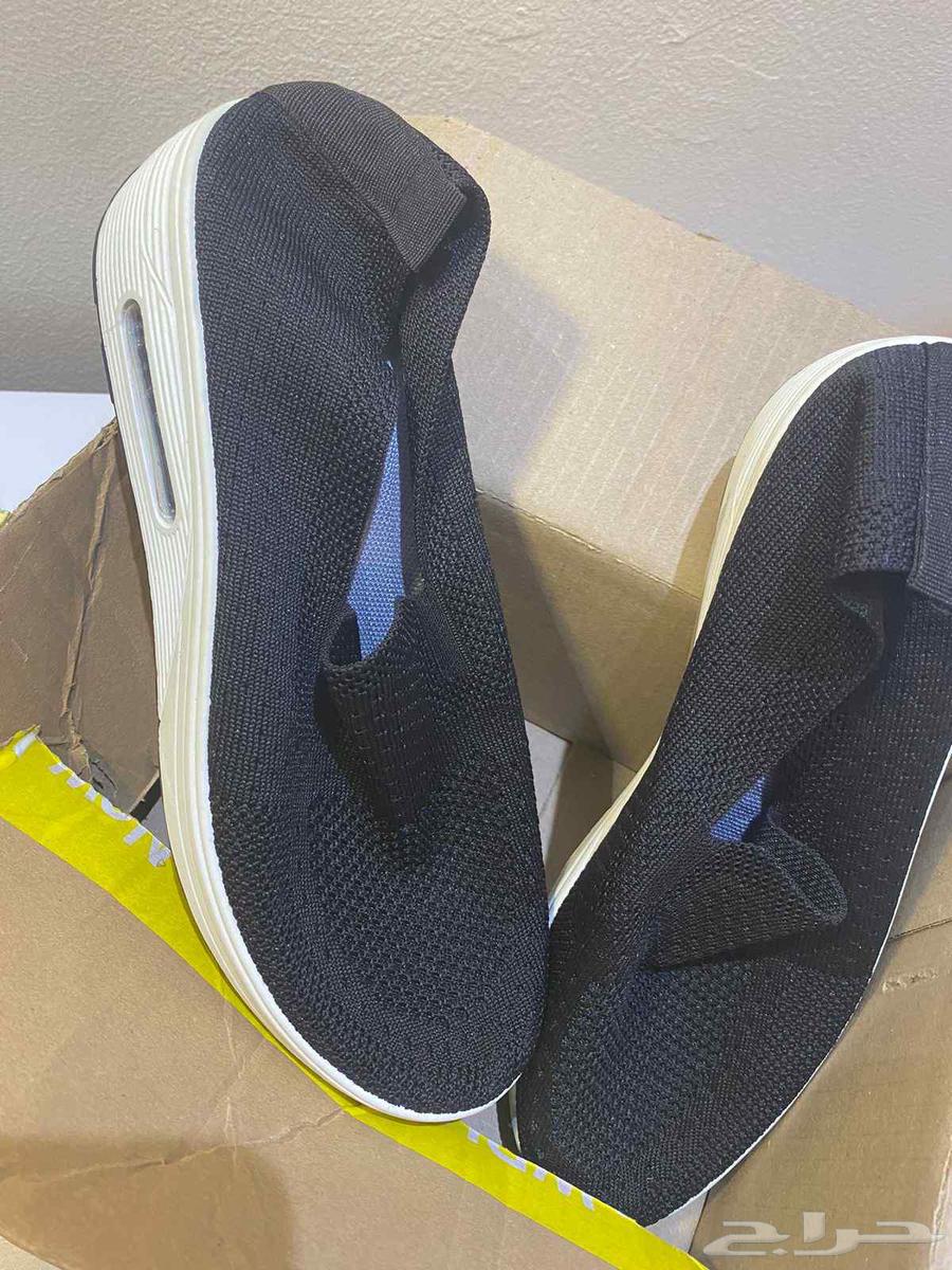 جزمه رياضي للمشي مقاس 40 جديده لاول زبون64509152163969111