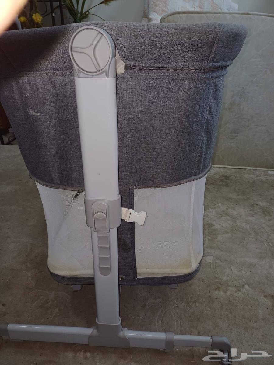 سرير اطفال مع مشايه عربه64505688922498112