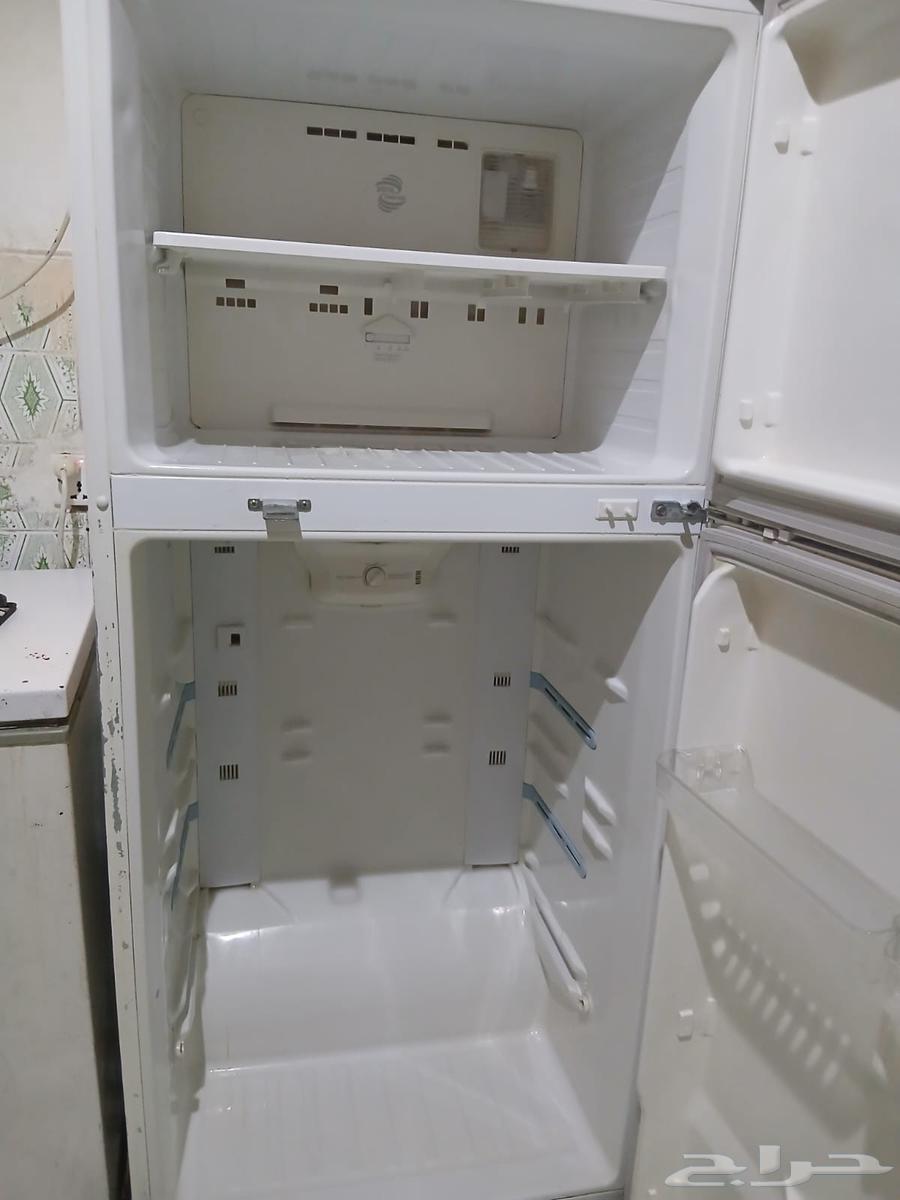 سلام عليكم ب منفوحه ثلاجه تبريد ممتاز ناقص رفوف من تحت64508019296897110