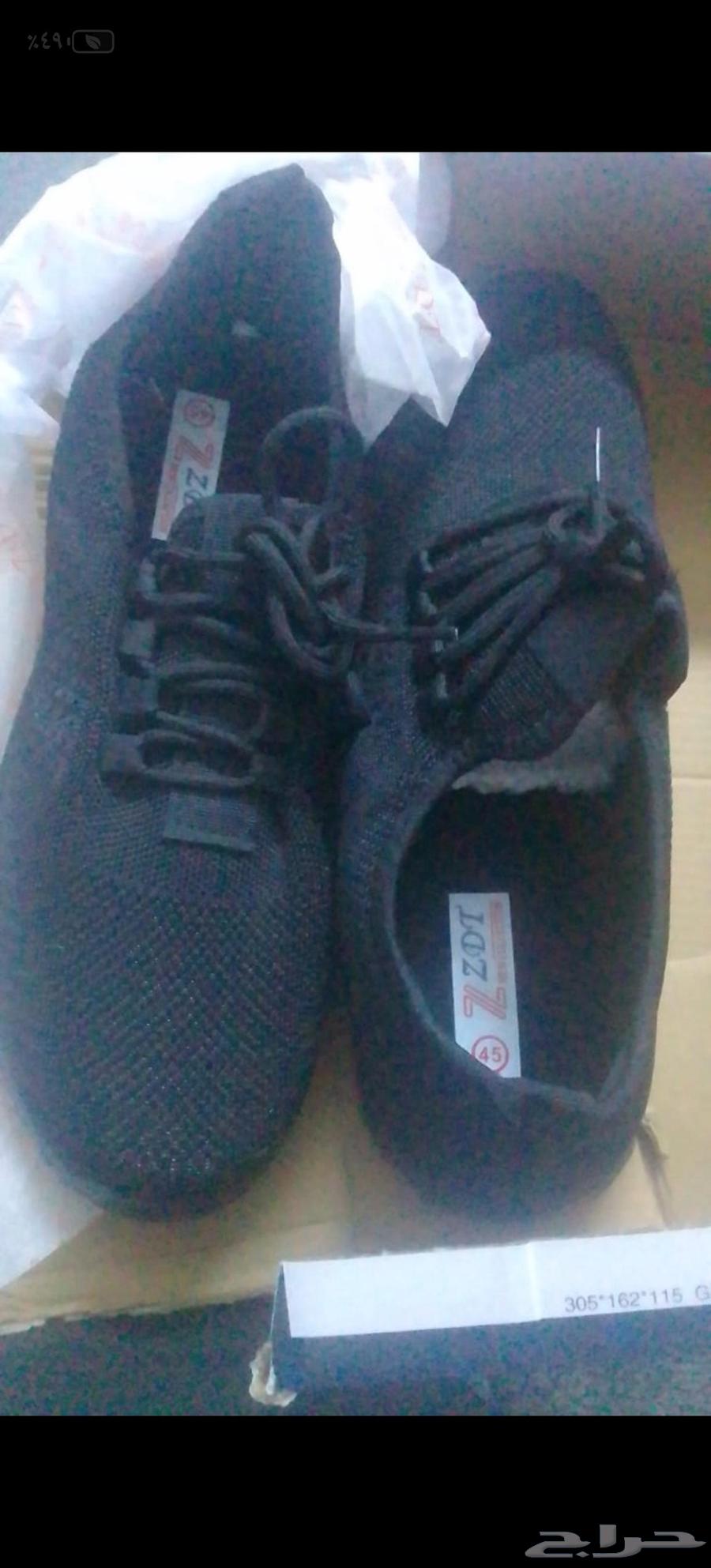 جزم رياضيه جديده للبيع مقاس43و45و35ومريول ابتدائي64458023584002114