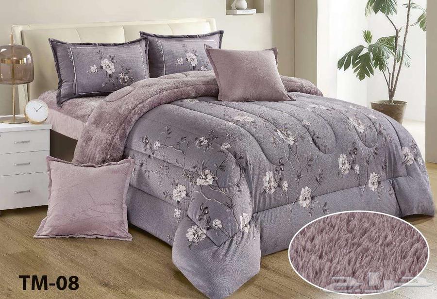 Velvet bedding on frame64504132523138110