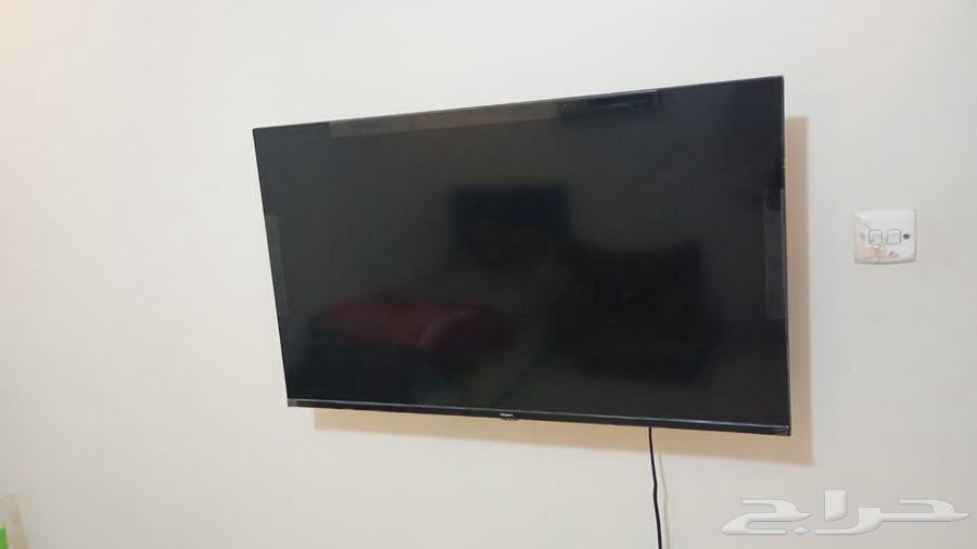 WiFi screen for sale, very clean used, contact via WhatsApp64503404392067113