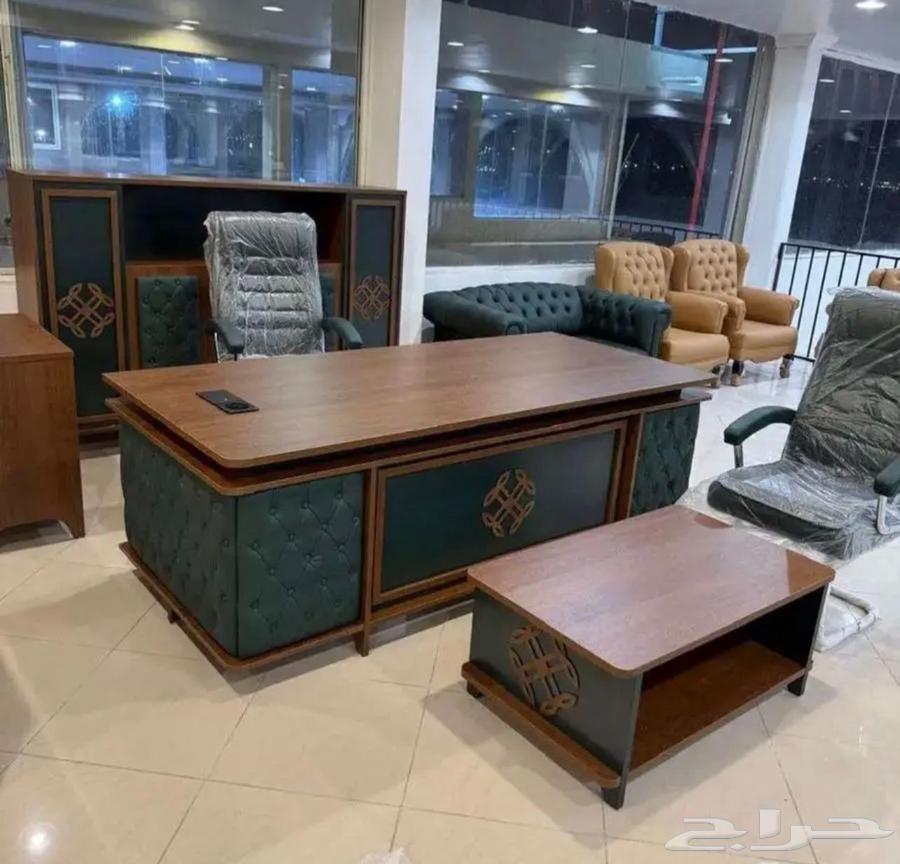 طقم مكتب مدير عصري ومقاعد للموظفين64508103134339114
