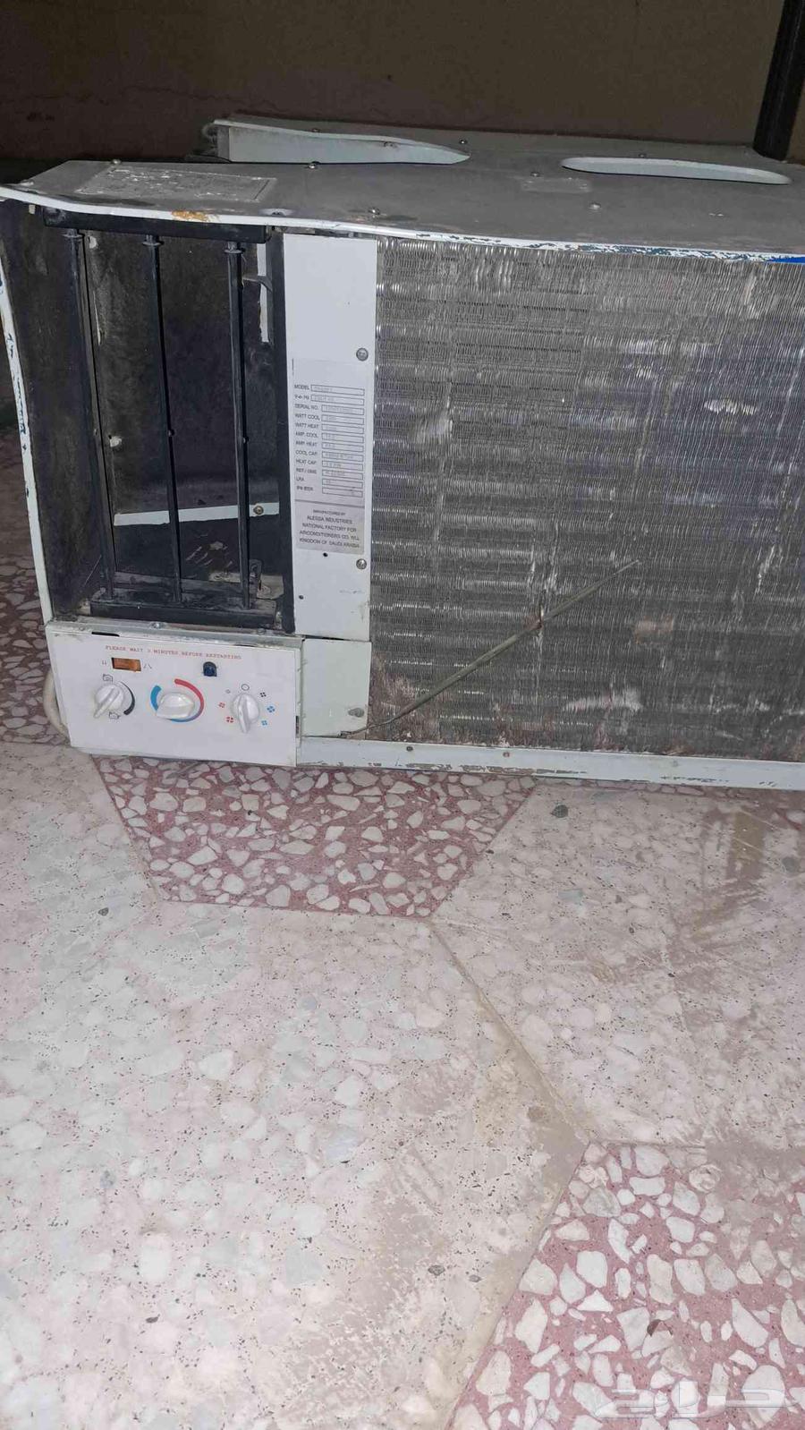 مطبخ مستعمل للبيع 3متر وكذلك يوجد مكيف مستعمل64503418054019111