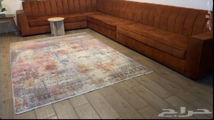 كنب ثلاث قطع بحاله جيده للبيع للتواصل64507220961665111