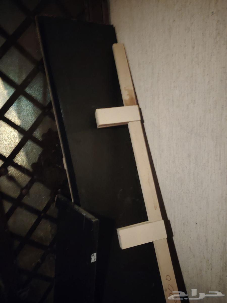 Selling a brand new single bed, used for a short period, and a swivel chair escuder64502995756418111