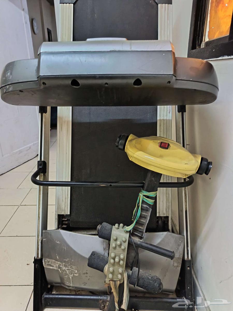 Home electric treadmill with front screen, red power button, front handle for64506413421186112