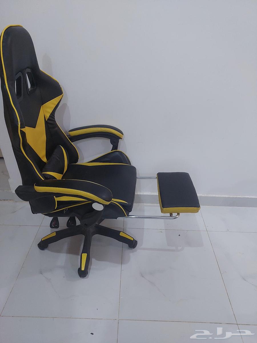 كرسي قيمنق بحاله جيده ب250 ريال قابل للتفاوض64510281548290110