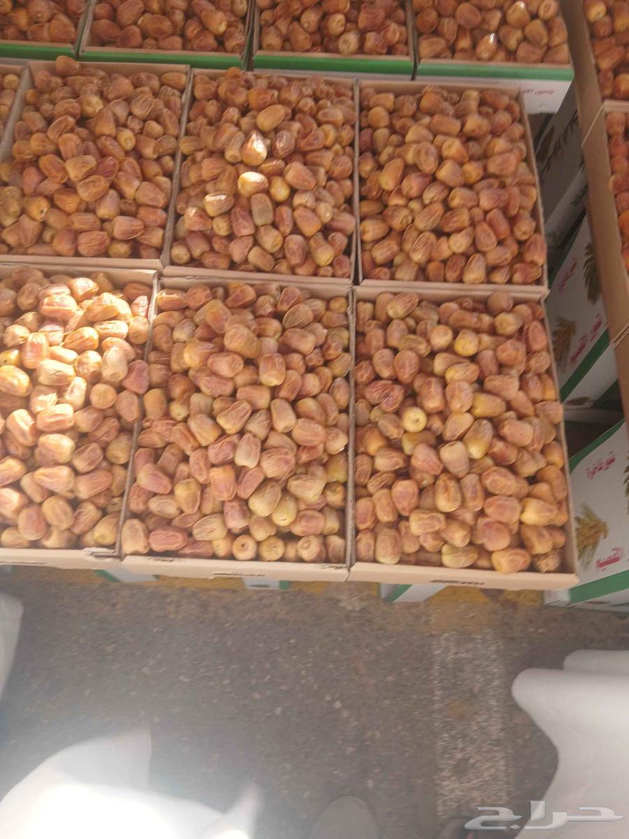 تمر تمور فاخرة توصيل لجميع مناطق المملكه وخارجها64504736425857113