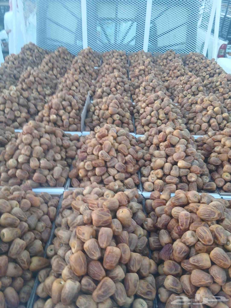 تمر تمور فاخرة توصيل لجميع مناطق المملكه وخارجها64504736425857112